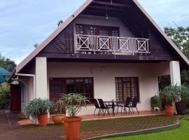 Ravenscroft Cottage Ezulwini - Stylish A-Frame Furnished Cottage in Mantenga, hotel a Ezulwini