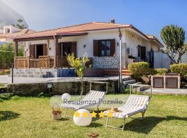 Residenza Pozzillo, villa con Jacuzzi, Giardino e Area Giochi a pochi passi dal mare、チーニジのホテル