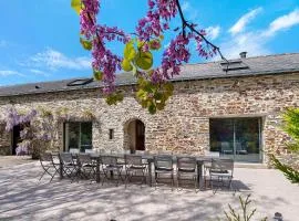 Grand Gîte Le Jeanneau Spa 15p