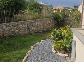 Domus cinque, hotel u gradu Borgeto Santo Spirito