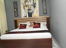 Single Deluxe Rooms