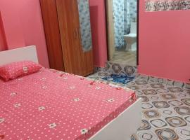Destiny Lodge & Homestay: Nāzirā şehrinde bir otel