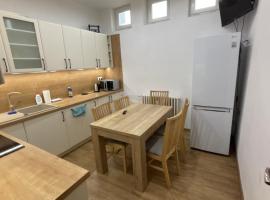 Apartmán REBEKA, hotelli kohteessa Holíč