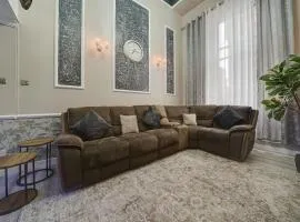 Luxurious Royal 2BR Apartment, Glasgow City Centre