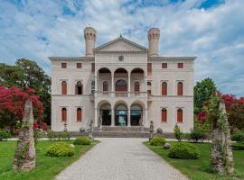 Castello di Roncade، فندق في رونكاد