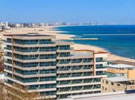 Crystal by Solid Sea View Perla Mamaia - Apartament langa plaja cu vedere la mare