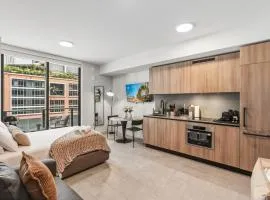 Luxury Studio in 501 First - Near to Bayfront Park