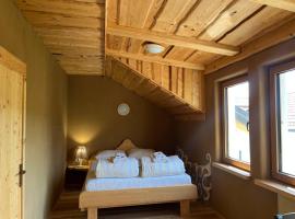 Ethno holistic village Apače - Nature Retreat in Slovenia, hotel v destinácii Apače