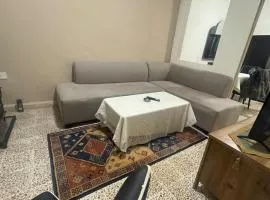 Kleyaat- Cozy Small House In the heart of keserwen