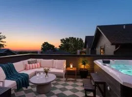 Bohemian Chic Hot Tub Sleeps 12