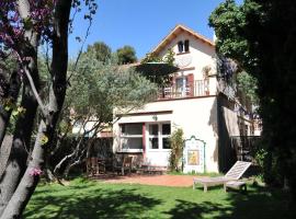 Tibidabo Apartments, hotel near Tibidabo Amusement Park, Barcelona