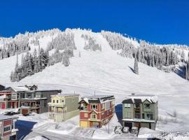 The Overlook 5BD Sleeps 10 Silver Star Village, hotell Vernonis