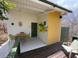 One Bedroom Tropical Escape - The green flamingo, khách sạn ở Willibrordus