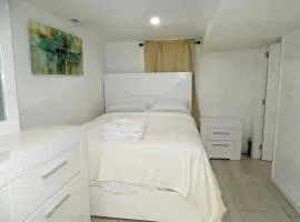 Cozy 1 Bed Apt in Randolph