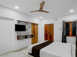 Hotel O iva Holiday inn, hotel em Maula Ali