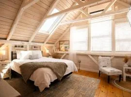 The Old Maine Barn Near Acadia & Bar Harbor