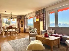 Sunny Alpine Apartment - 180 View