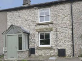2, The Lodge, Tideswell, hotel a Tideswell