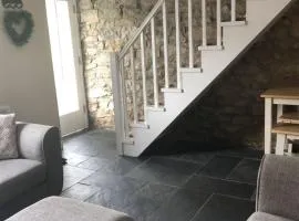 2, The Lodge, Tideswell