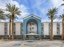 Sonesta Simply Suites Las Vegas Convention Center