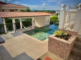 Quinta Guayacanal, hacienda la estancia, piscina, seguridad y tranquilidad