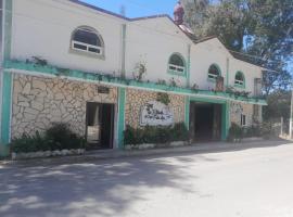 Hotel Ribiera del Lago Peten Itza, hotel a Jobompiche