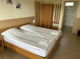 Motel Zum Sandkrug, hotell sihtkohas Itzstedt