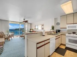 Oceanfront 1bd 1ba Walk to Shops Restaurants 215