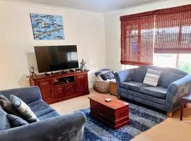 The Orchid Courthouse - Busselton