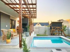 Cape Winelands Mountain View Getaway