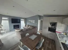 P1 The Warren Abersoch