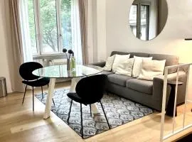 Boutique Apartment 60mq tra Sempione & CityLife with Studio Space