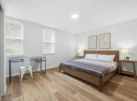Pittsburgh Millvale C Spacious and Cozy Private Bedroom with Shared Bathroom