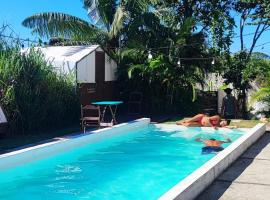 Chalés & glamping primitivo Búzios, hotel i Búzios