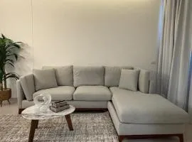 Paradise in a rainforest reserve B 503