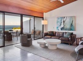 Charming Mediterranean Villa Ocean Views & Pool, Hotel in Sunshine Beach
