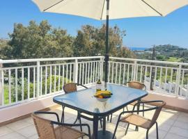 Bougainvillea Retreat above Faliraki: Kalithies şehrinde bir otel