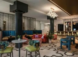 The Monarch Hotel, HQ Collection New Orleans