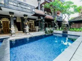 Soka Suarsena Monkey Forest