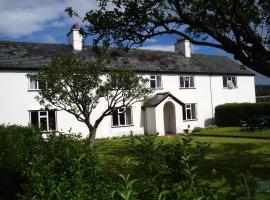 Granary at Tyddyn Isaf, cottage in Ruthin