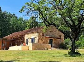 L'Oustal du berger, ancienne bergerie dans un écrin de verdure