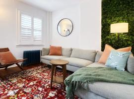 King Beds Driveway Outdoor Patio Historical, hotel di Conshohocken