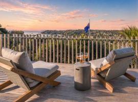 Oneroa Vines and Views- Stay Waiheke โรงแรมในBlackpool