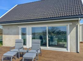 Amazing Home In Vanse With House Sea View, hotel en Vanse