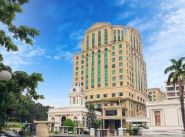 Grand City Hall Hotel & Serviced Residences, hotel en Medan