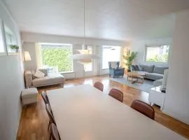 Sjarmerende og moderne hus ved Ekebergsletta