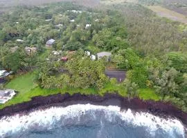 Whale House at Kehena Beach