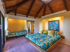 Villa Farm Stay with Ocean Views on Road to Hana