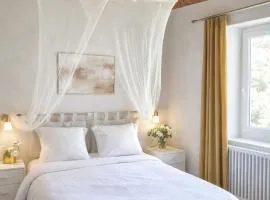 Gîte Chateaunette - Havre de Paix avec Piscine - Sud Ardèche