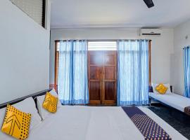 SPOT ON Sri Durga Residency Hd Kote – hotel w mieście Mysuru